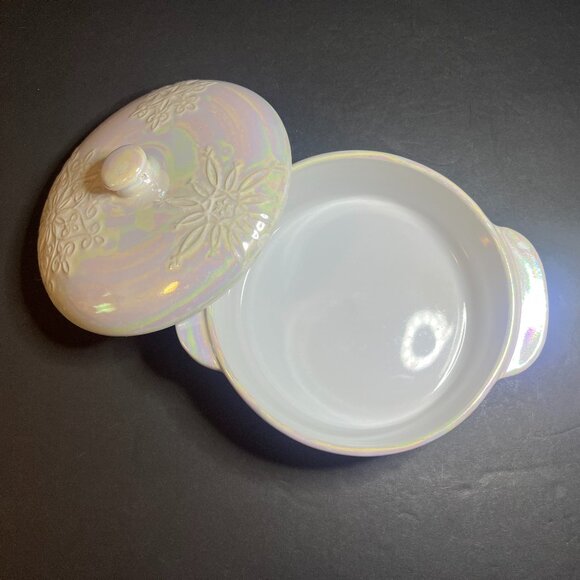 Ciroa Iridescent Stoneware Ceramic Raised Floral Pattern Casserole Dish w/ Lid - Picture 7 of 9